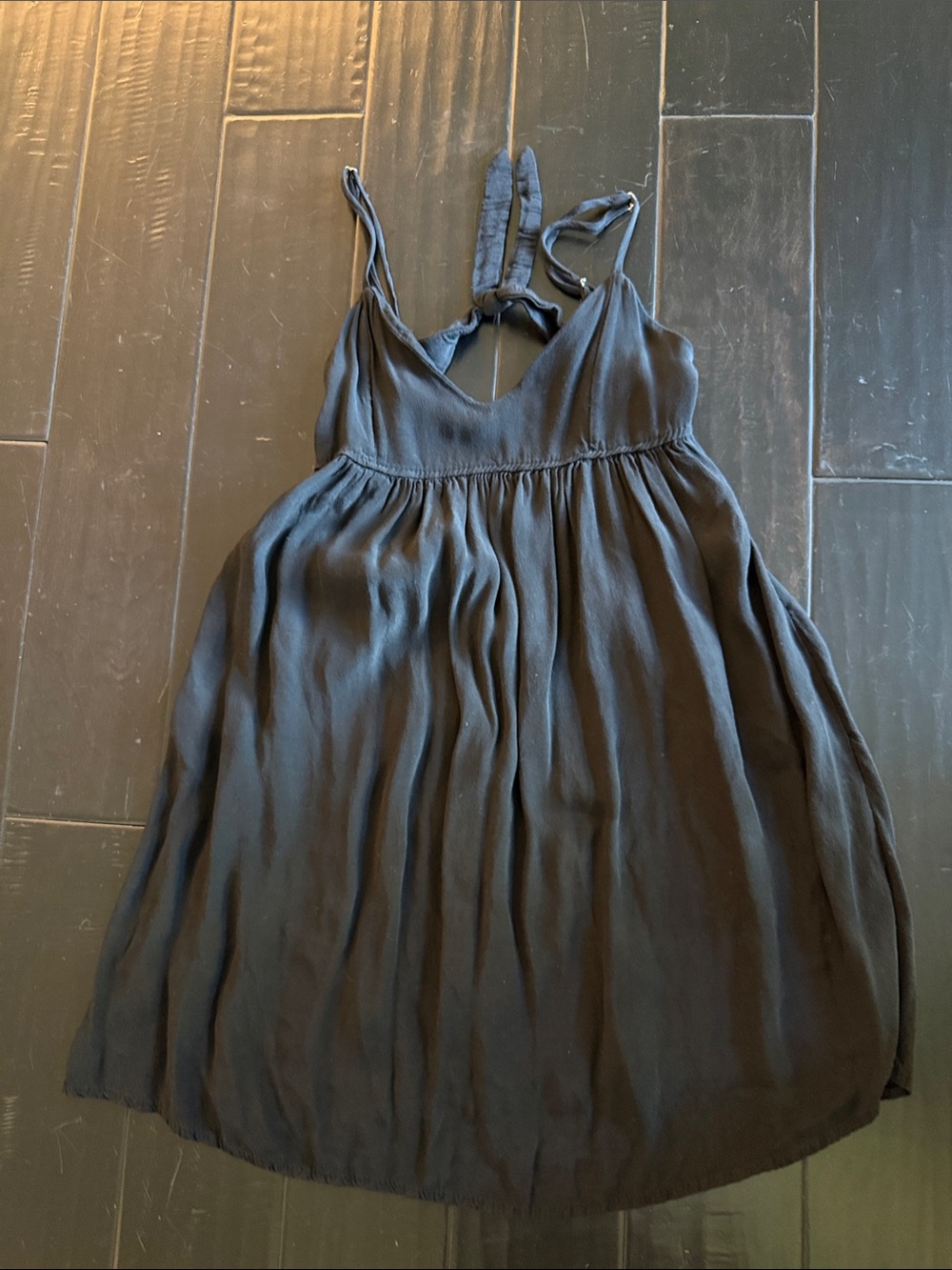 Brandy Melville Black Tie-Back Flowy Cami